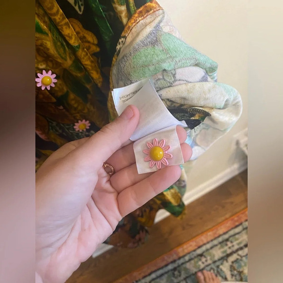 NWT Farm Rio||Garden Velvet MIDI Dress. As seen on Kelly Clarkson. Daisy… - Picture 12 of 16